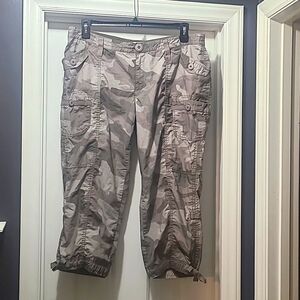 Utility Capri Pants